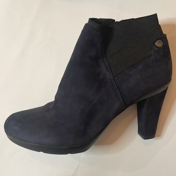 Breathable Geox Blue suede booties - Picture 2 of 5
